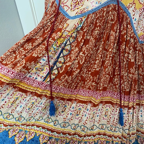 Bohemian Floral Dress with Bell Sleeves - Picture 4 of 6